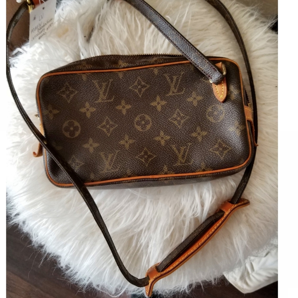 Louis Vuitton Marly bandouliere Crossbody